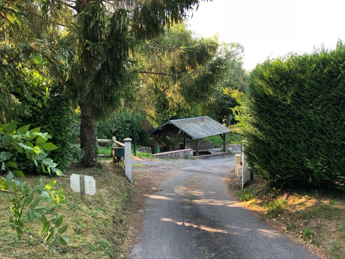 Aux Lettres Du Lavoir La Rivière-Saint-Sauveur Exteriér fotografie