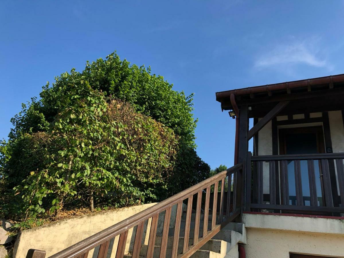 Aux Lettres Du Lavoir La Rivière-Saint-Sauveur Exteriér fotografie